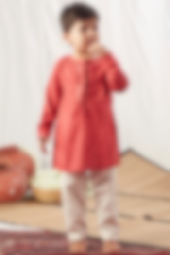 Red Printed & Embroidered Kurta Set For Boys by Vivedkids
