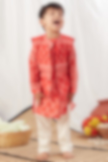 Red Printed Kurta Set For Boys by Vivedkids