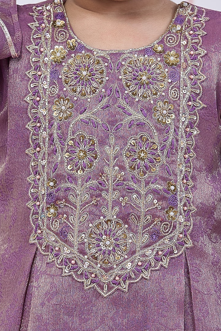 Purple Tissue handwork Kurta Set For Girls by Vivedkids at Pernia's Pop Up Shop