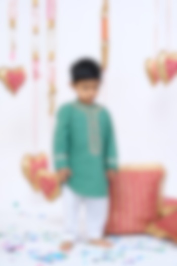 Green Cotton Hand Embroidered Kurta Set For Boys by Vivedkids at Pernia's Pop Up Shop
