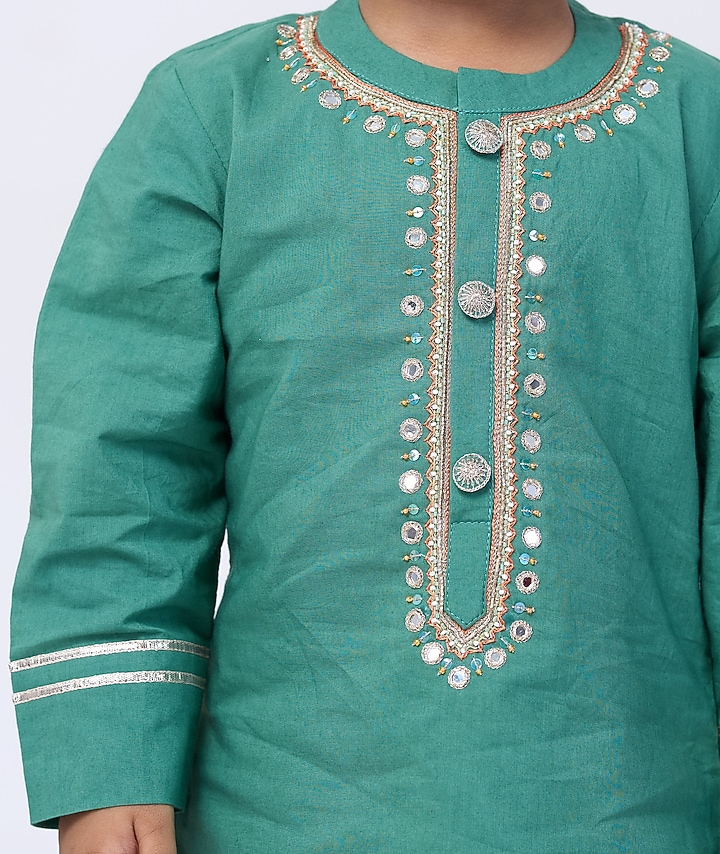 Green Cotton Hand Embroidered Kurta Set For Boys by Vivedkids at Pernia's Pop Up Shop