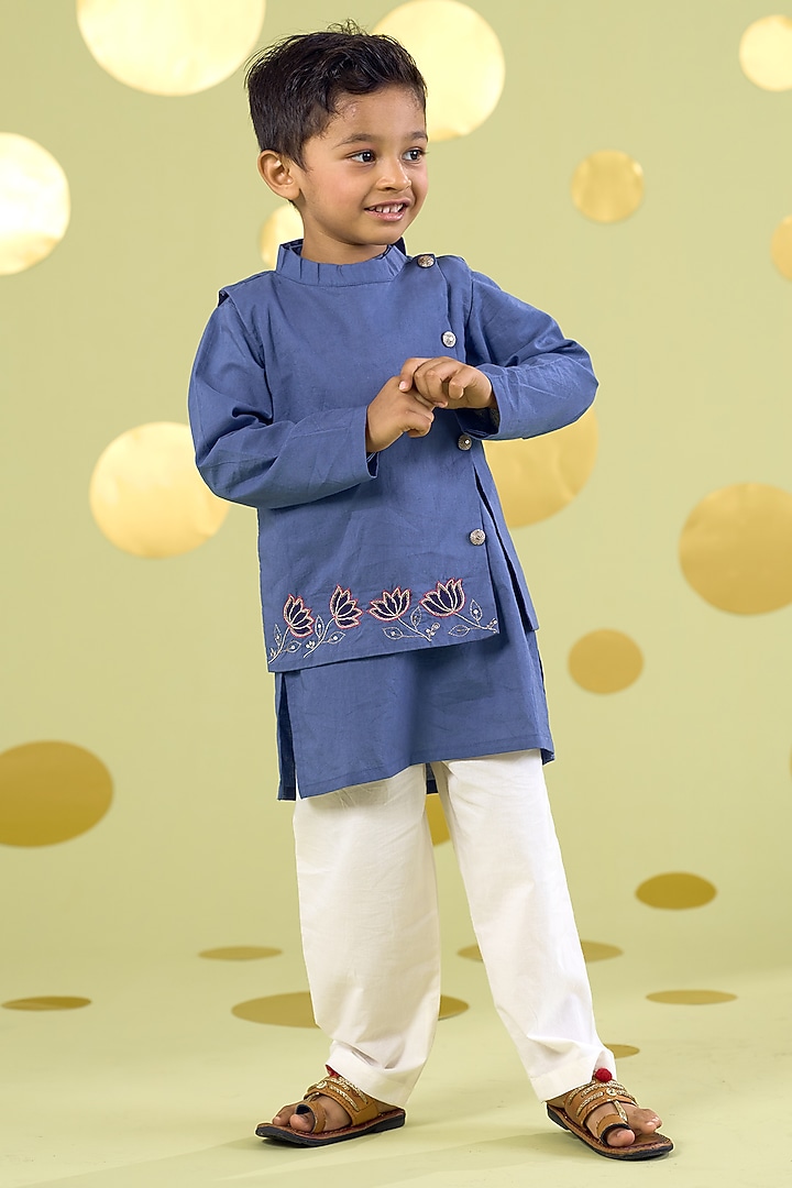 Blue Cotton Hand Embroidered Bundi Jacket Set For Boys by Vivedkids at Pernia's Pop Up Shop