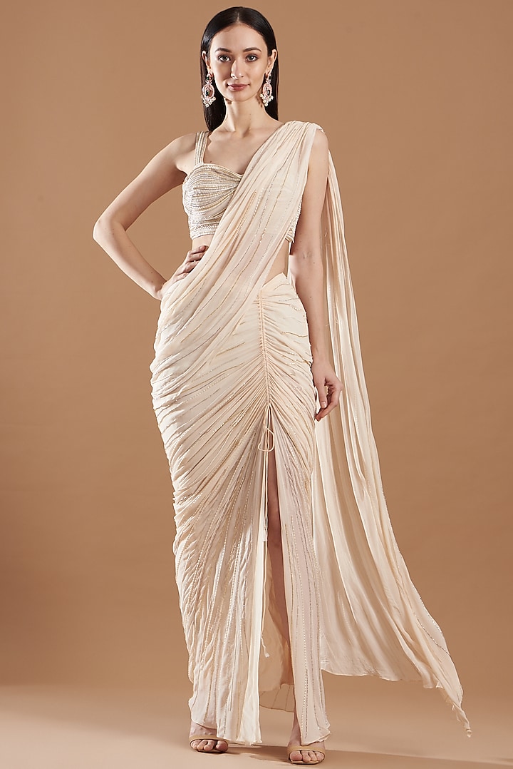 White Embellished Pre-Draped Saree Set by VIVEK PATEL at Pernia's Pop Up Shop