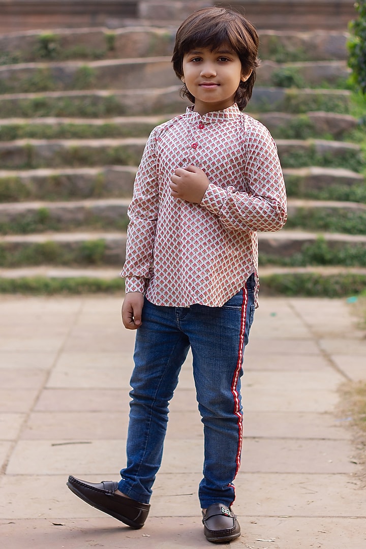 White Cotton Floral Printed Shirt For Boys by ViYa at Pernia's Pop Up Shop