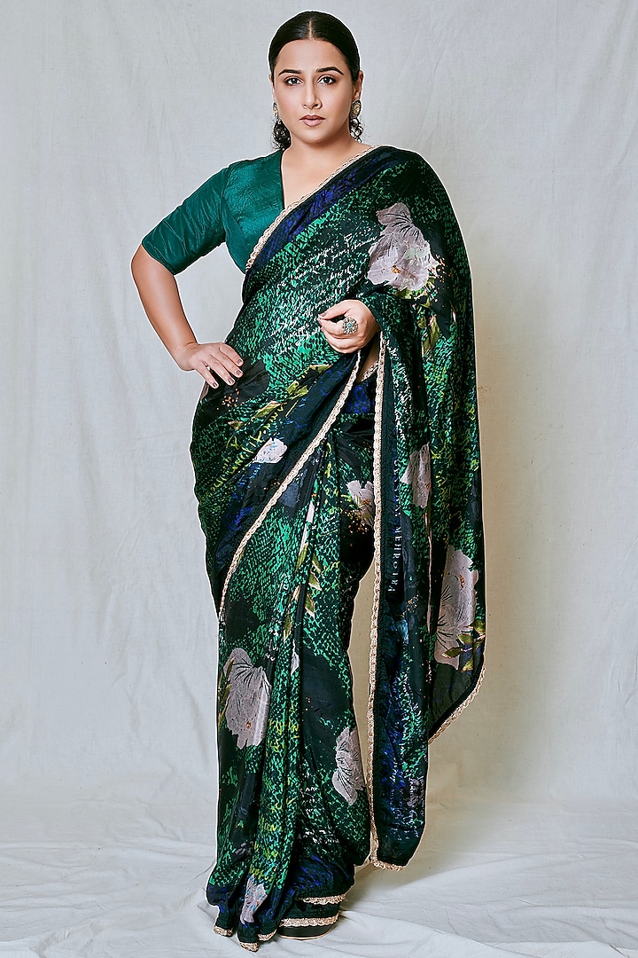 Emerald Green Viscose Silk Floral Printed Saree Set by Devyani Mehrotra