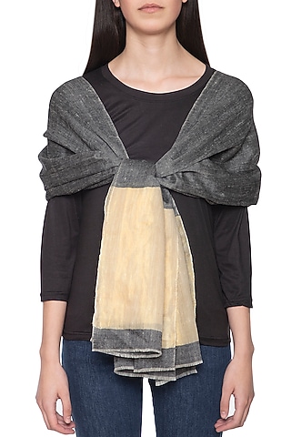 Black handwoven zari stole by Vilasa