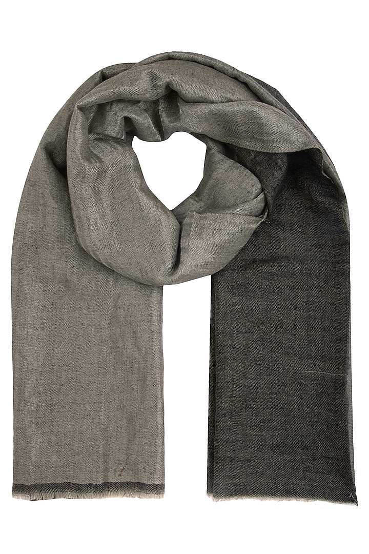 Black zari and solid tone reversible stole by Vilasa at Pernia's Pop Up Shop