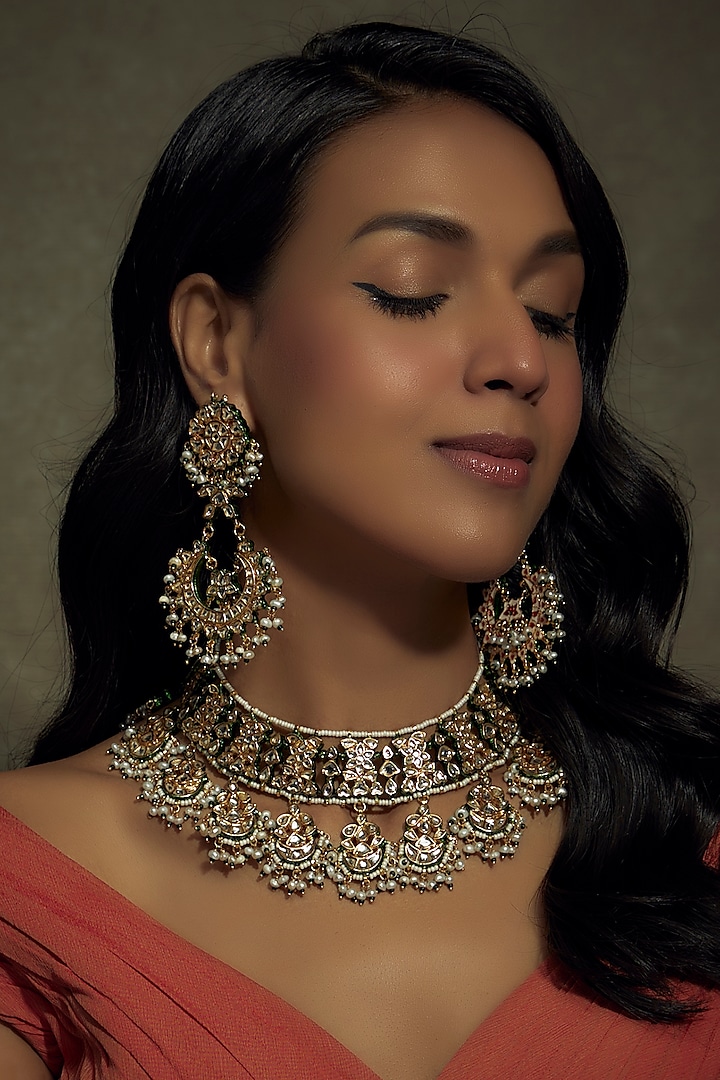 Gold Finish Kundan Polki Choker Necklace Set by Vivinia By Vidhi Mehra