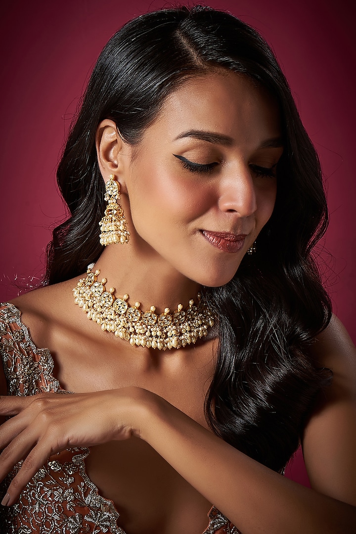 Gold Finish White Kundan Polki Choker Necklace Set by Vivinia By Vidhi Mehra