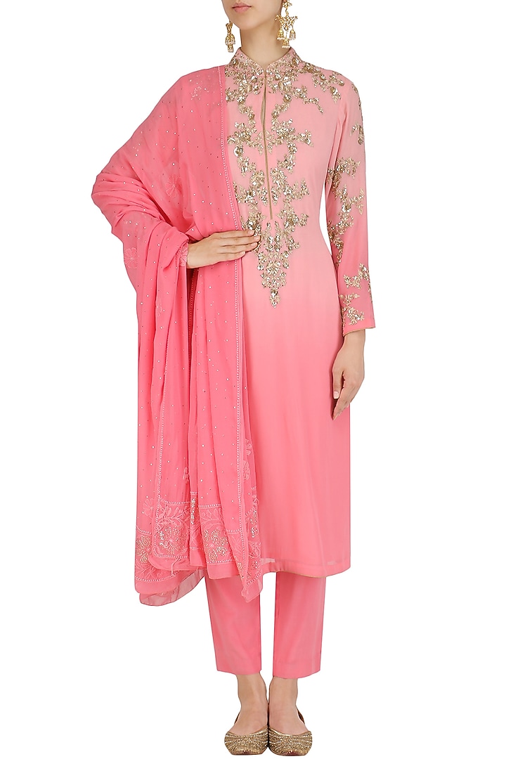 Pink floral embroidered kurta and pants set available only at Pernia's Pop Up Shop.
