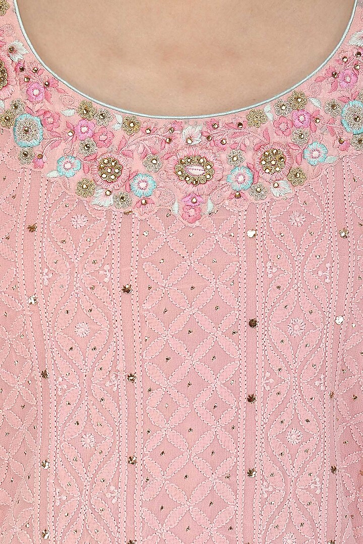 Pink floral embroidered and mukaish work kurta set available only at Pernia's Pop Up Shop.