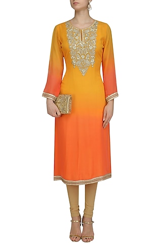 Peach and Silver Lurex Floral Embroidered Kurta by Virsa