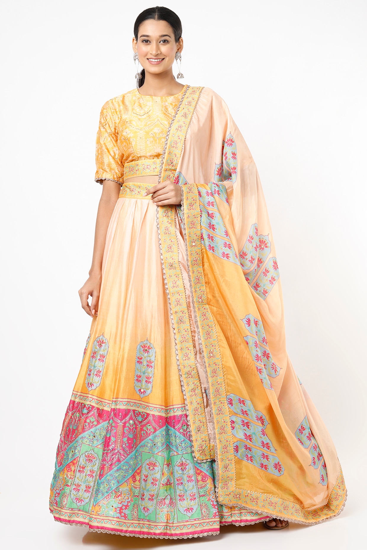 Buy Anarkali dresses and Gowns Online – Vasansi Jaipur