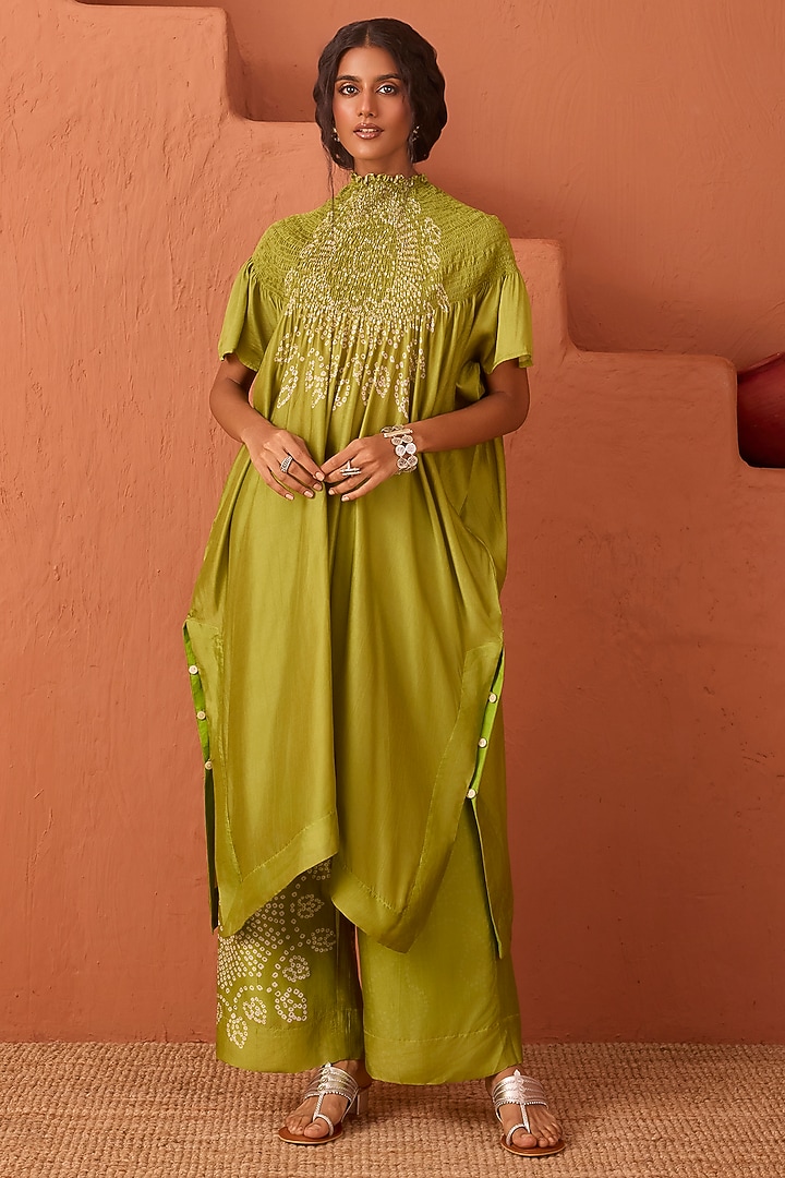 Olive Green Vasansi Silk Bandhani Printed Kaftan Set by Vasansi Jaipur at Pernia's Pop Up Shop