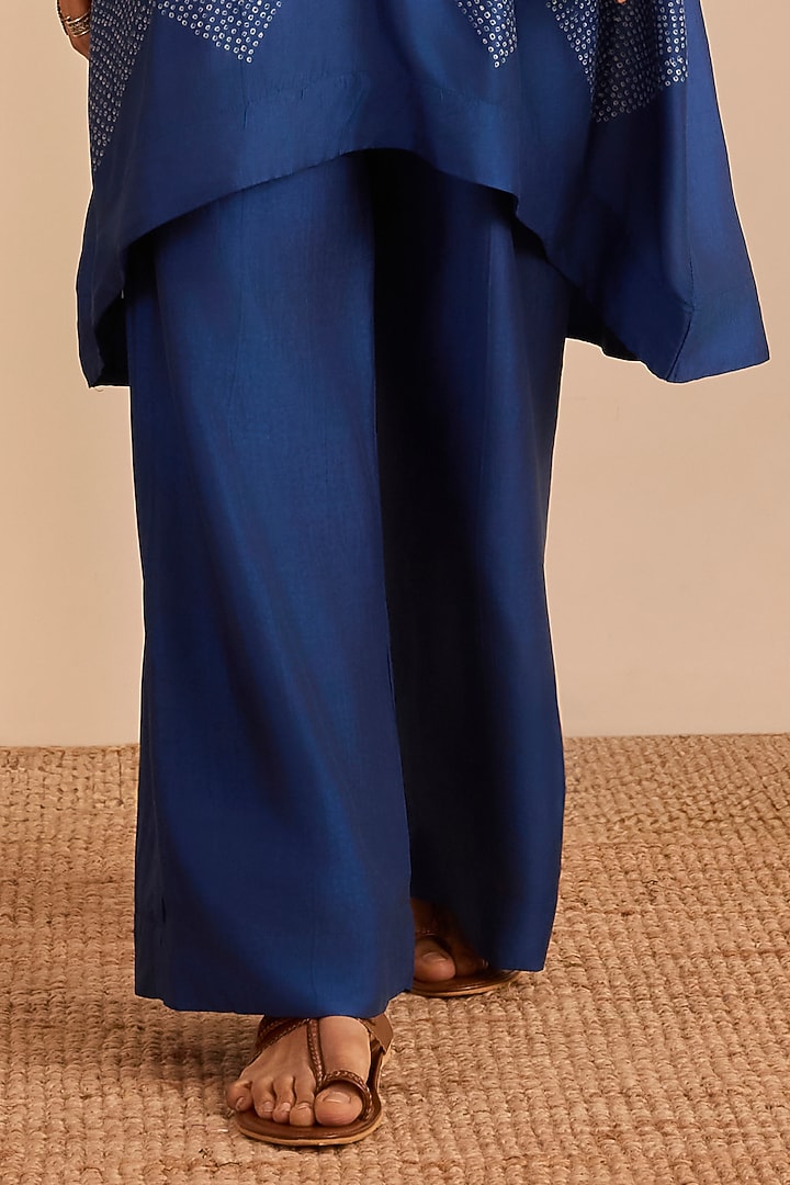 Blue & Ochre Vasansi Silk Bandhani Printed Kurta Set by Vasansi Jaipur at Pernia's Pop Up Shop