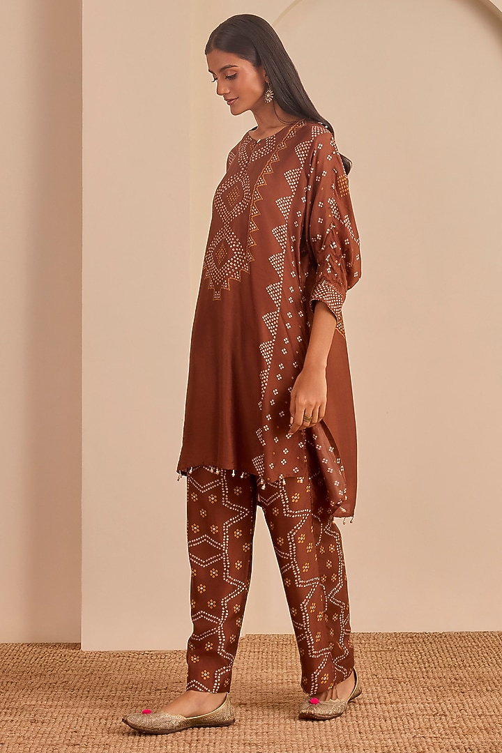 Seal Brown Vasansi Silk Bandhani Printed Kurta Set by Vasansi Jaipur at Pernia's Pop Up Shop