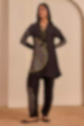 Black Vasansi Silk Printed Co-Ord Set by Vasansi Jaipur at Pernia's Pop Up Shop