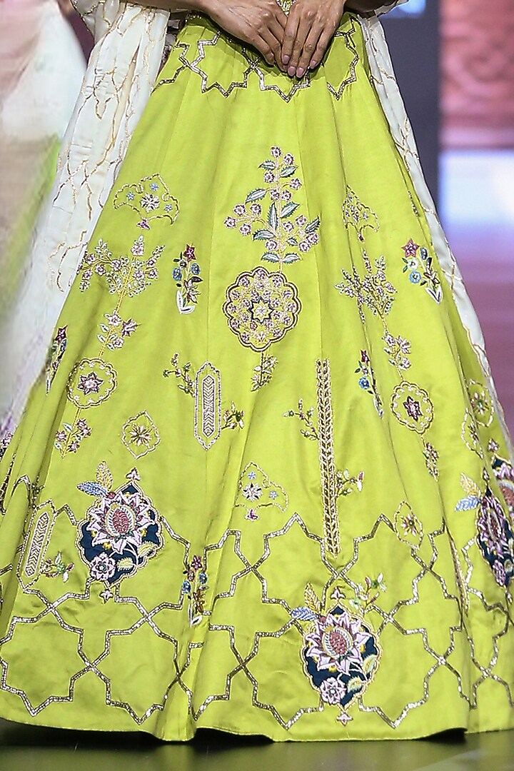 Green Linen Satin Hand & Machine Embroidered Bridal Lehenga Set by VikaByArvindAmpula at Pernia's Pop Up Shop