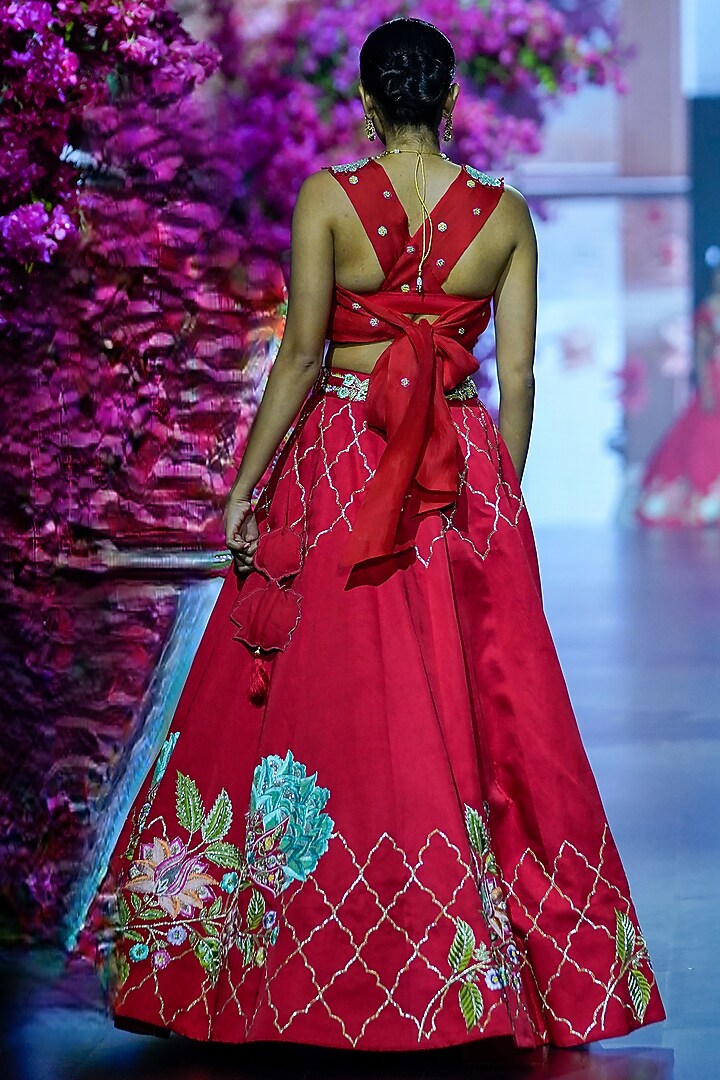 Red Linen Satin Hand & Machine Embroidered Bridal Lehenga Set by VikaByArvindAmpula at Pernia's Pop Up Shop