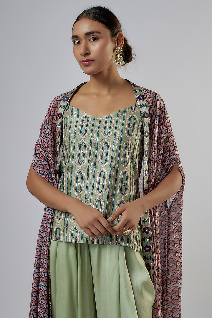 Pink Crepe Satin Printed Cape Set by Vikram Phadnis at Pernia's Pop Up Shop