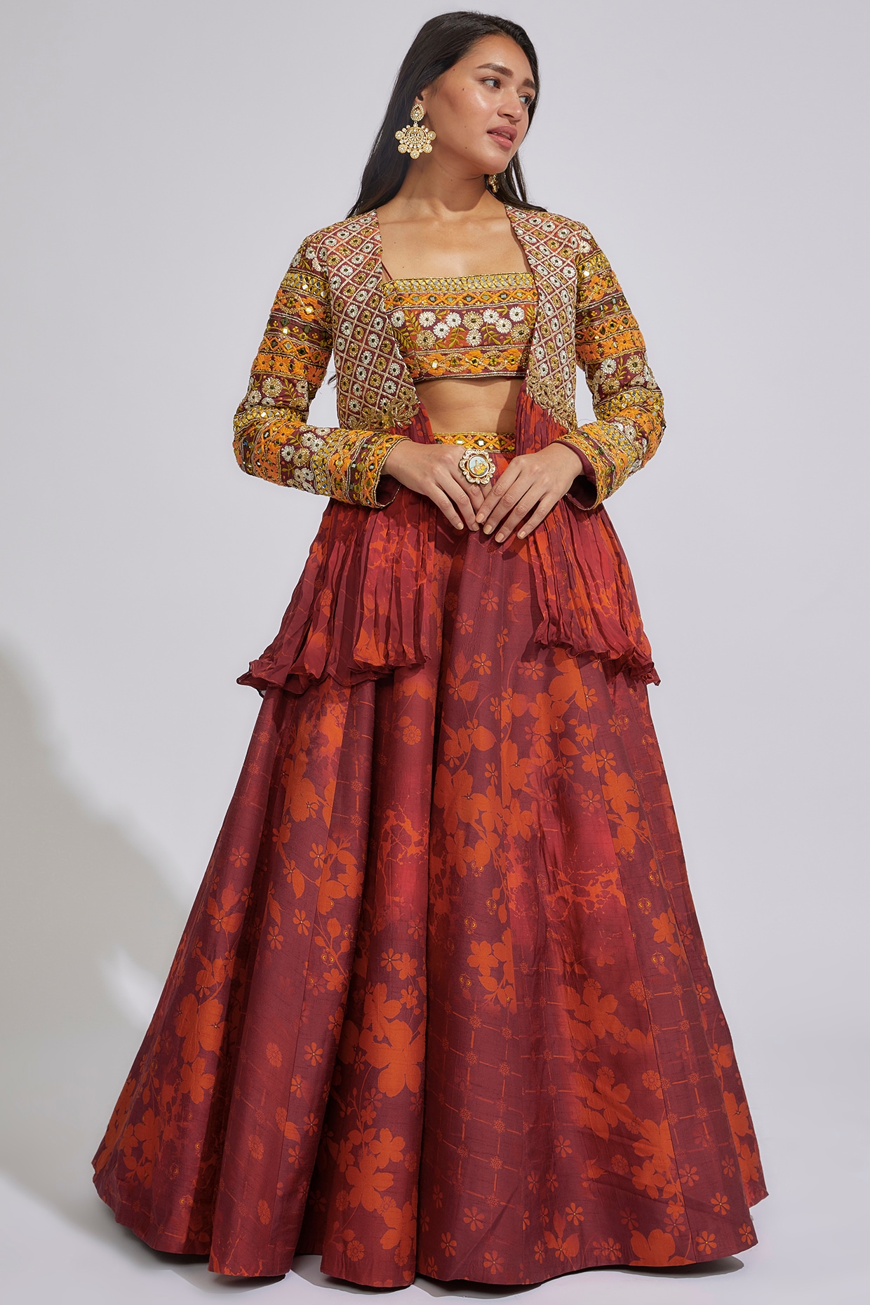 VIkram Phadnis | Indian bridal couture, Indian wedding dress, Indian bridal  wear