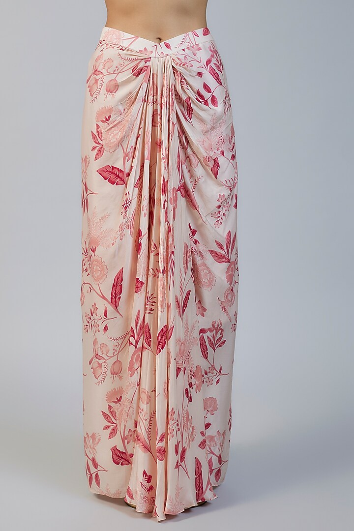 Coral Georgette Geometric Motifs Embroidered Cape Set by Vikram Phadnis at Pernia's Pop Up Shop