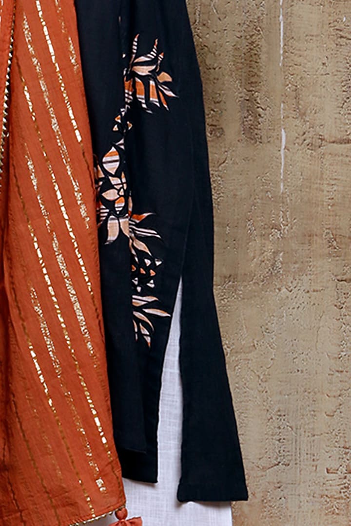 Dark Grey Linen Embroidered Kurta Set by Vikram Phadnis at Pernia's Pop Up Shop