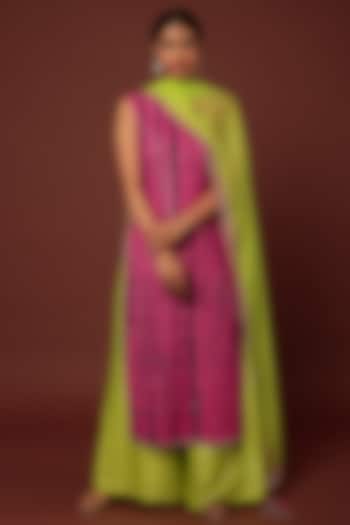 Pink & Navy Blue Embroidered Kurta Set by Vikram Phadnis