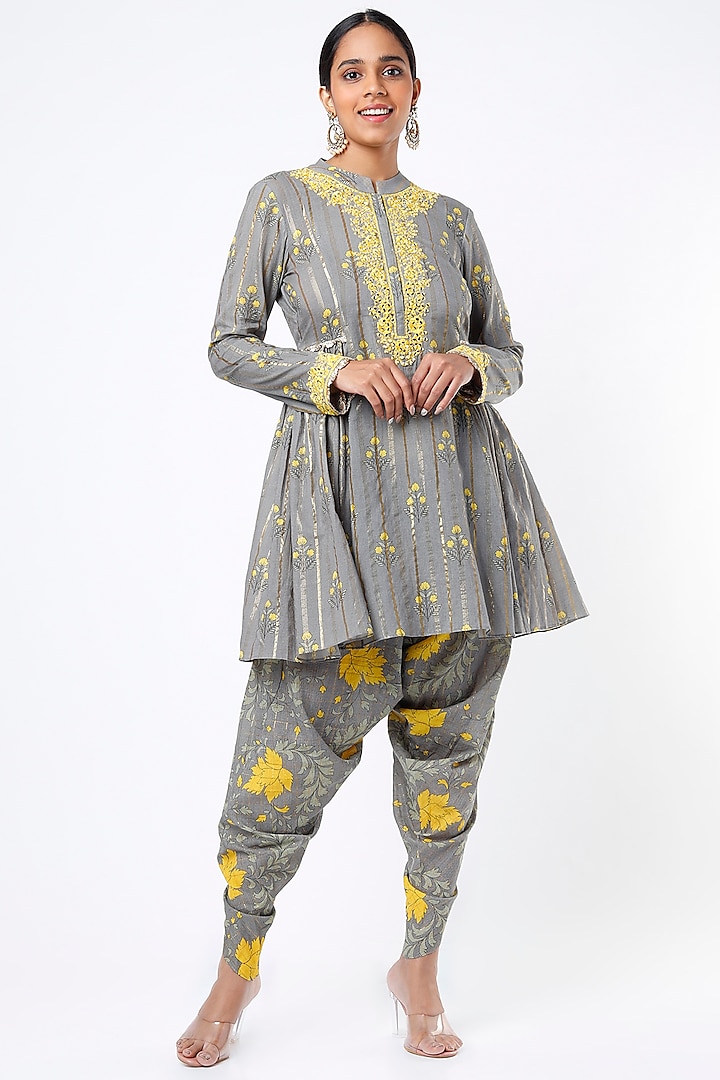 Grey Embroidered Dhoti Set by Vikram Phadnis at Pernia's Pop Up Shop