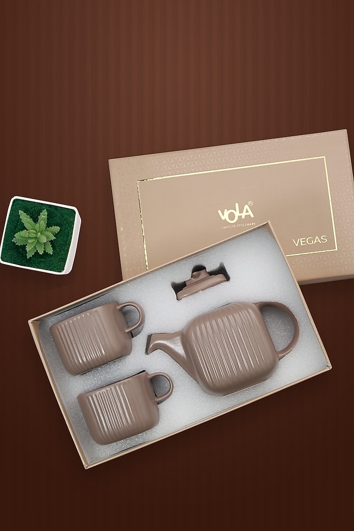 Beige Porcelain Tea-Pot With Cups (Set Of 3) by Vola at Pernia's Pop Up Shop