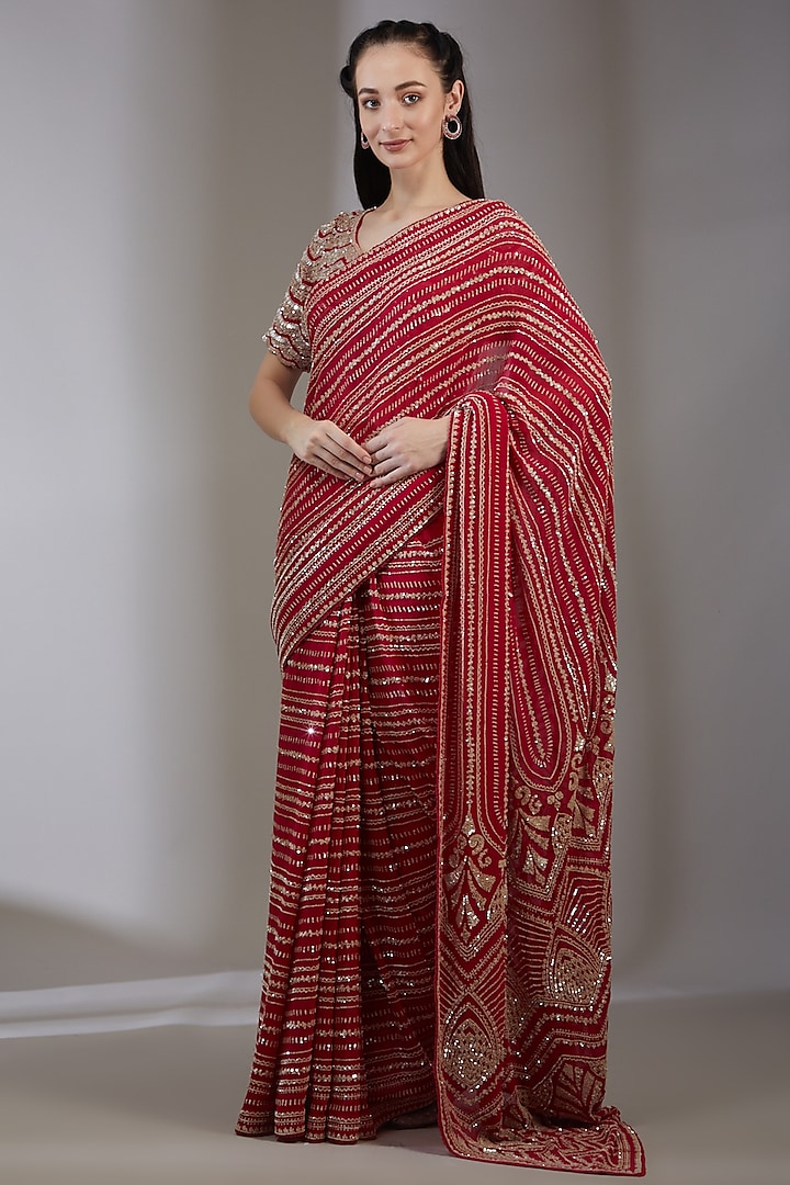 Red Embroidered Saree Set by Varun Nidhika at Pernia's Pop Up Shop