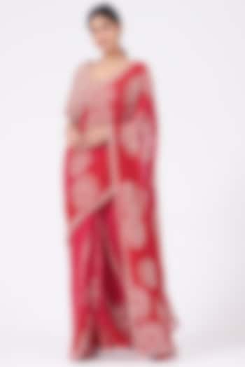 Fuchsia Embroidered Saree Set by Varun Nidhika