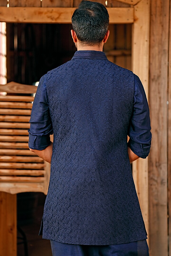 Navy Blue Silk Embroidered Bundi Jacket Set by Vanshik at Pernia's Pop Up Shop