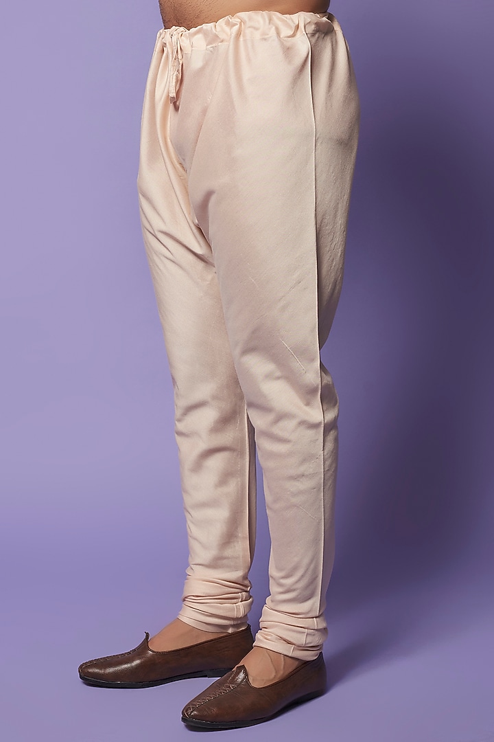 Peach Chanderi Sequin Embroidered Kurta by Vanshik at Pernia's Pop Up Shop