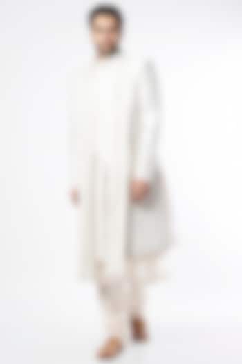 White Hand Embroidered Groom Sherwani Set by Vanshik at Pernia's Pop Up Shop