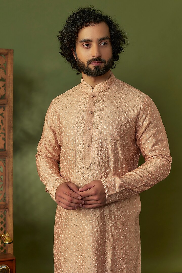 Light Rose Spun Silk Resham Floral Hand Embroidered Kurta Set by Vanshik at Pernia's Pop Up Shop