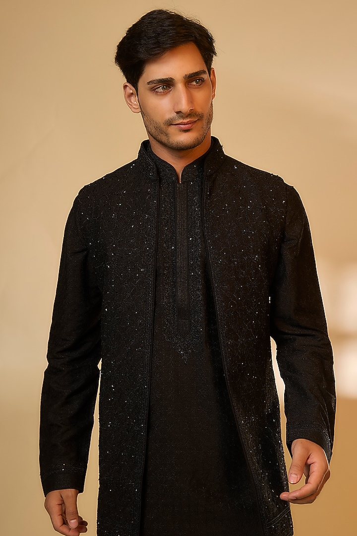 Black Silk Self Embroidered Bundi Set by Vanshik at Pernia's Pop Up Shop