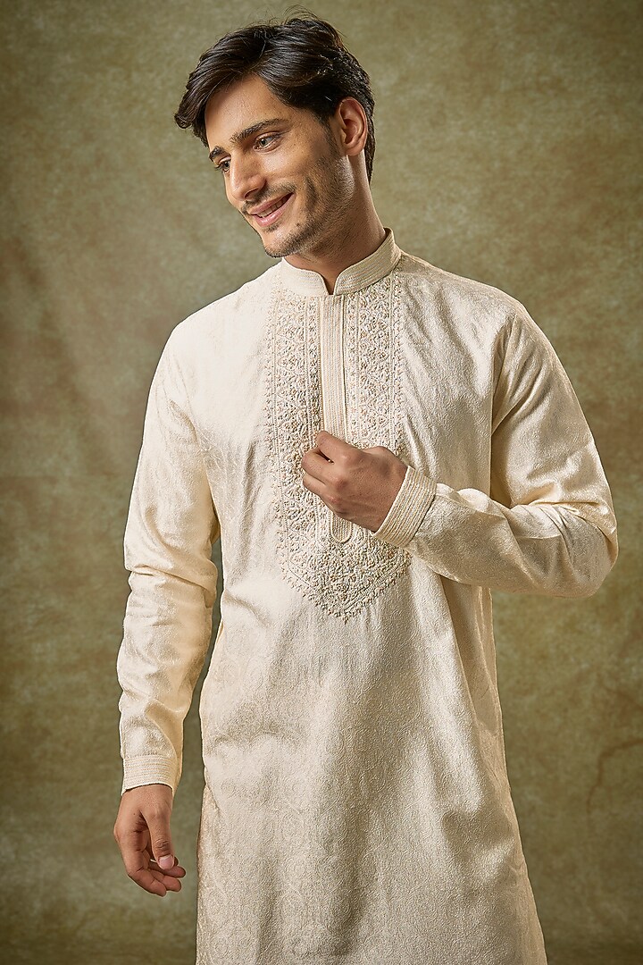 Pearl White Silk Embroidered Kurta Set by Vanshik at Pernia's Pop Up Shop