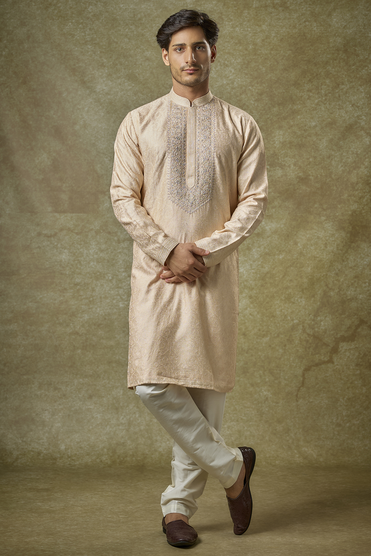 Blush Pink Chanderi Silk Embroidered Kurta Set by Vanshik