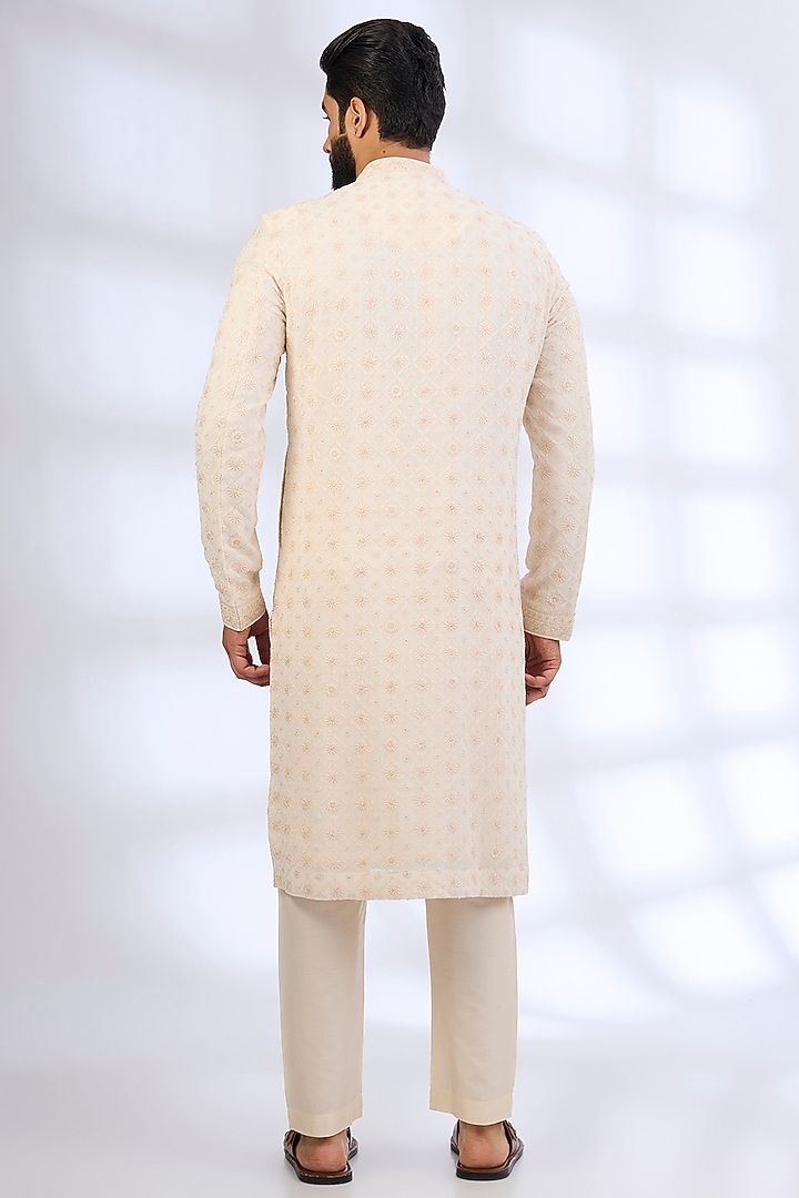 Pearl-Colored Silk Kurta Set by Vanshik at Pernia's Pop Up Shop