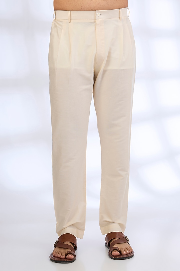 Pearl-Colored Silk Kurta Set by Vanshik at Pernia's Pop Up Shop