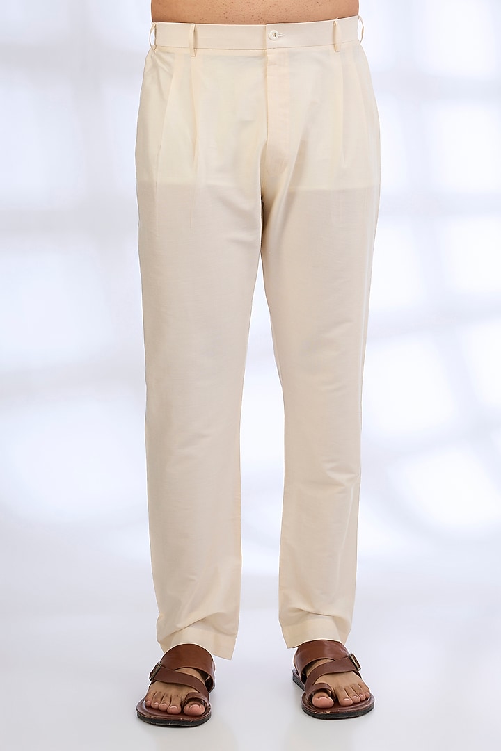 Pearl-Colored Silk Kurta Set by Vanshik at Pernia's Pop Up Shop