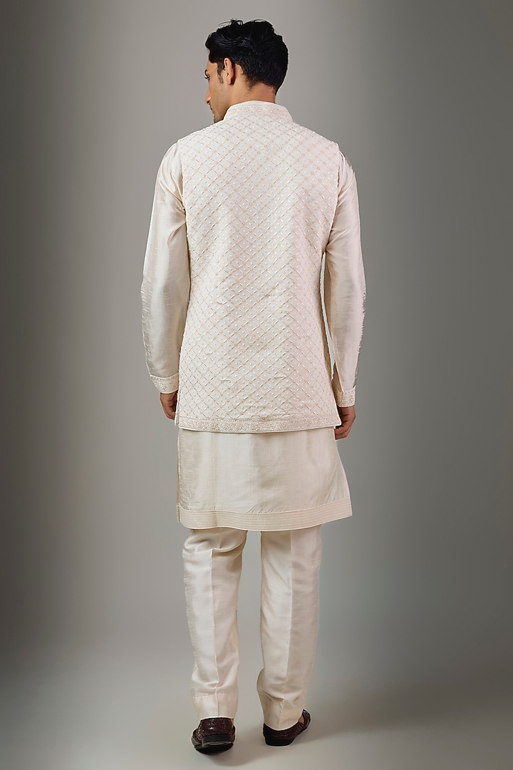 Pearl-Colored Silk Bundi Jacket Set by Vanshik at Pernia's Pop Up Shop