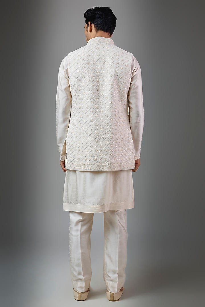 Pearl-Colored Silk Bundi Jacket Set by Vanshik at Pernia's Pop Up Shop