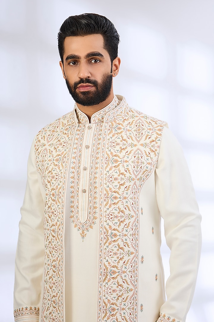 Pearl-Colored Silk Bundi Jacket Set by Vanshik at Pernia's Pop Up Shop