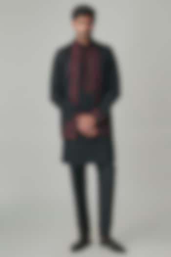 Black Silk Bundi Jacket Set by Vanshik at Pernia's Pop Up Shop