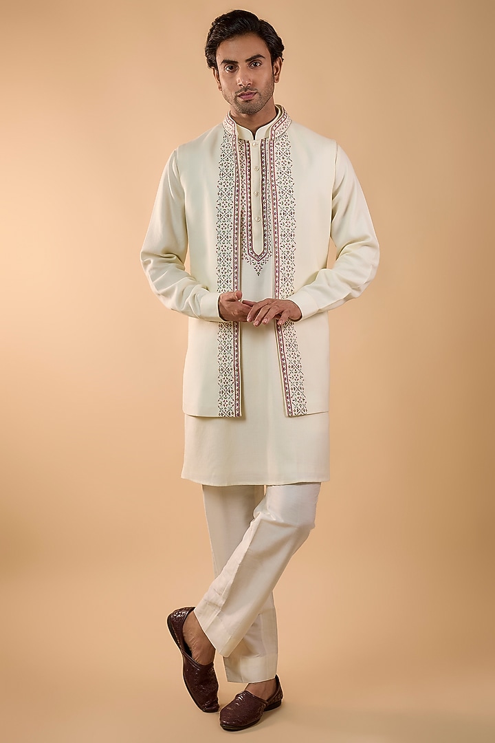 Pearl-Colored Silk Bundi Jacket Set by Vanshik at Pernia's Pop Up Shop