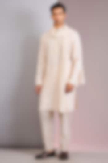 Ivory Chanderi Silk Kashmiri Embroidered Kurta Set by Vanshik at Pernia's Pop Up Shop