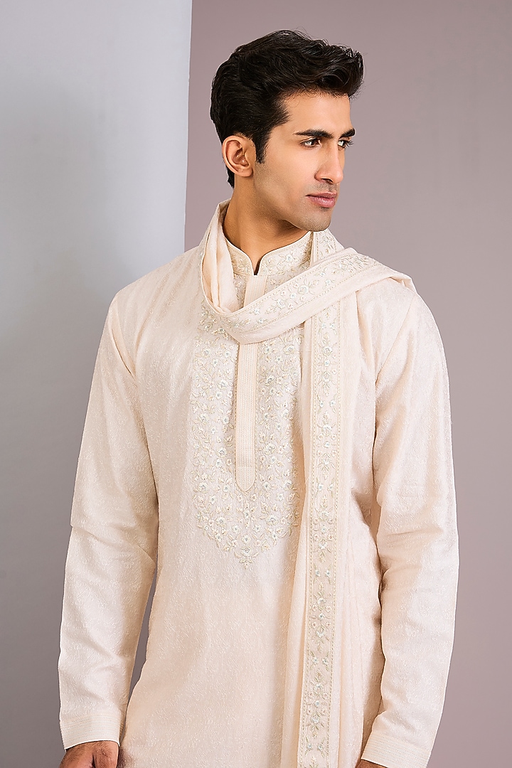 Ivory Chanderi Silk Kashmiri Embroidered Kurta Set by Vanshik at Pernia's Pop Up Shop