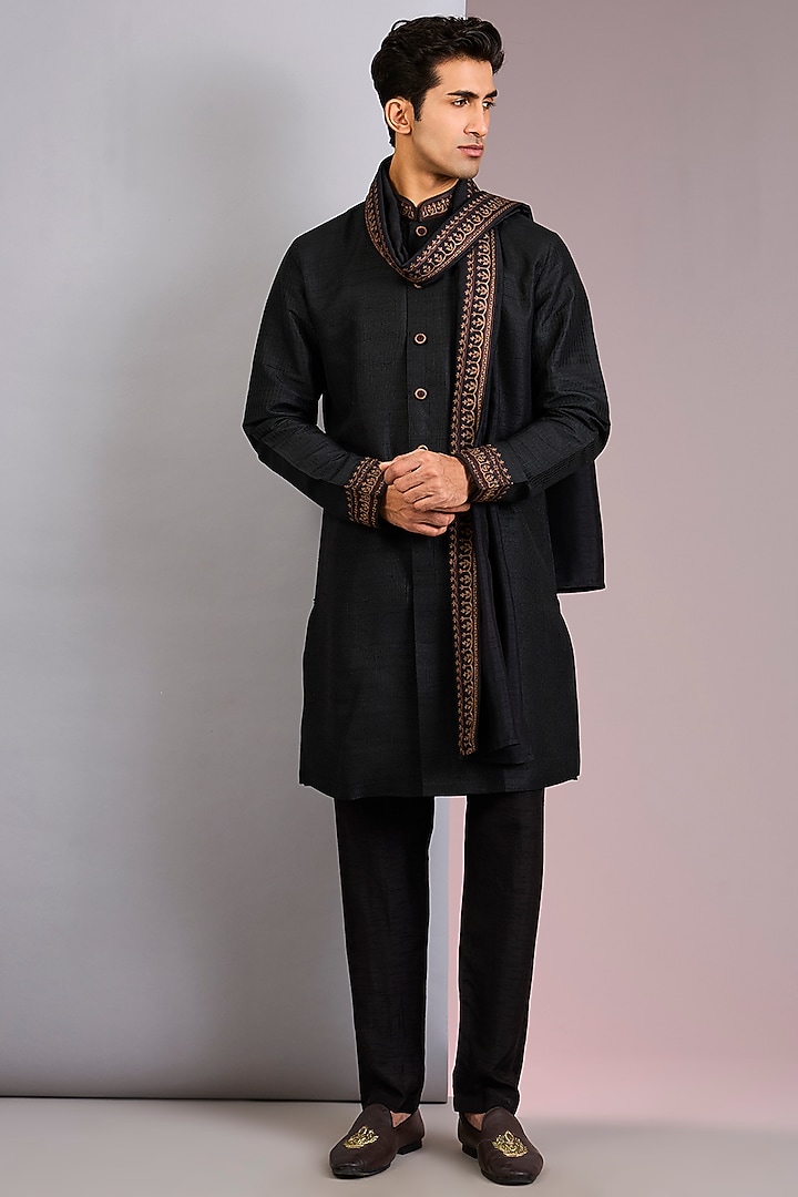 Black Raw Silk Tilla Embroidered Kurta Set by Vanshik at Pernia's Pop Up Shop